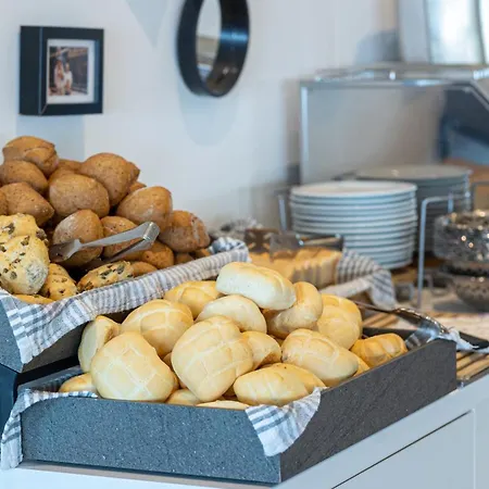 מלון Sayonara 4*