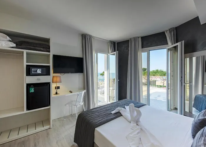 사요나라 호텔 4*